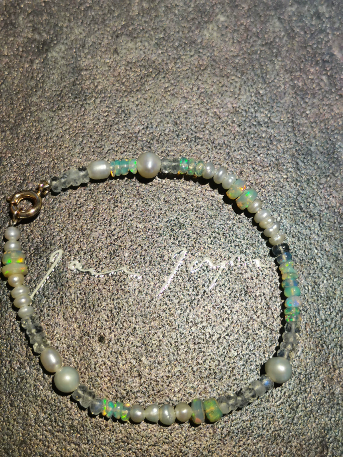 Natürlicher Opal Mondstein Perlenarmband