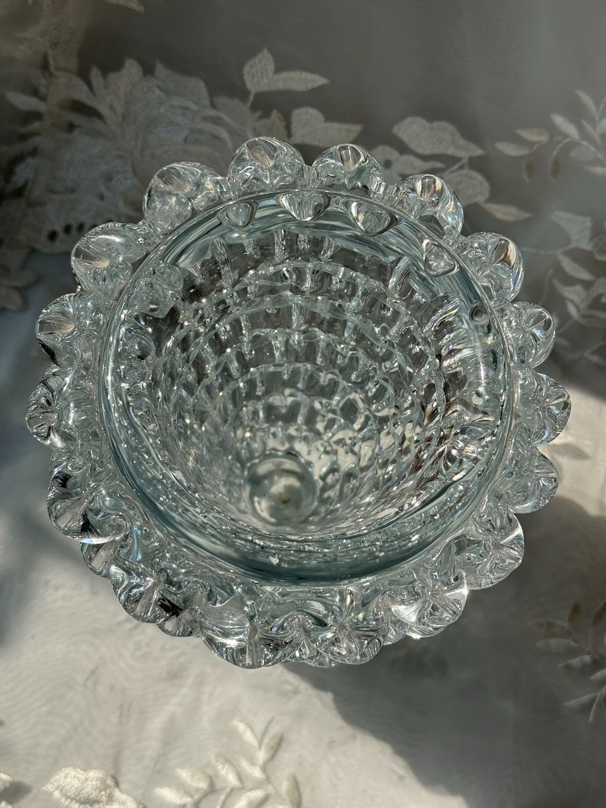 Vase vintage en verre cristal épais à pointes