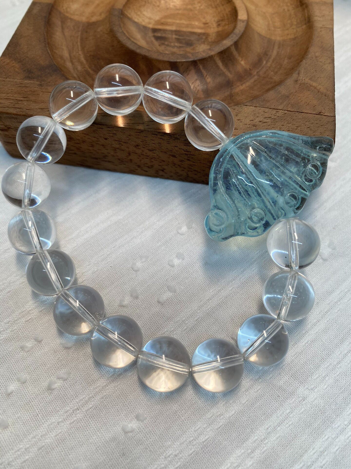 White Crystal Aquamarine Shell Bead Bracelet
