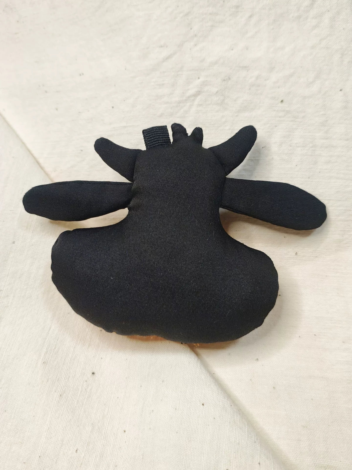 ハンドメイド ブルの布ぬいぐるみペンダント