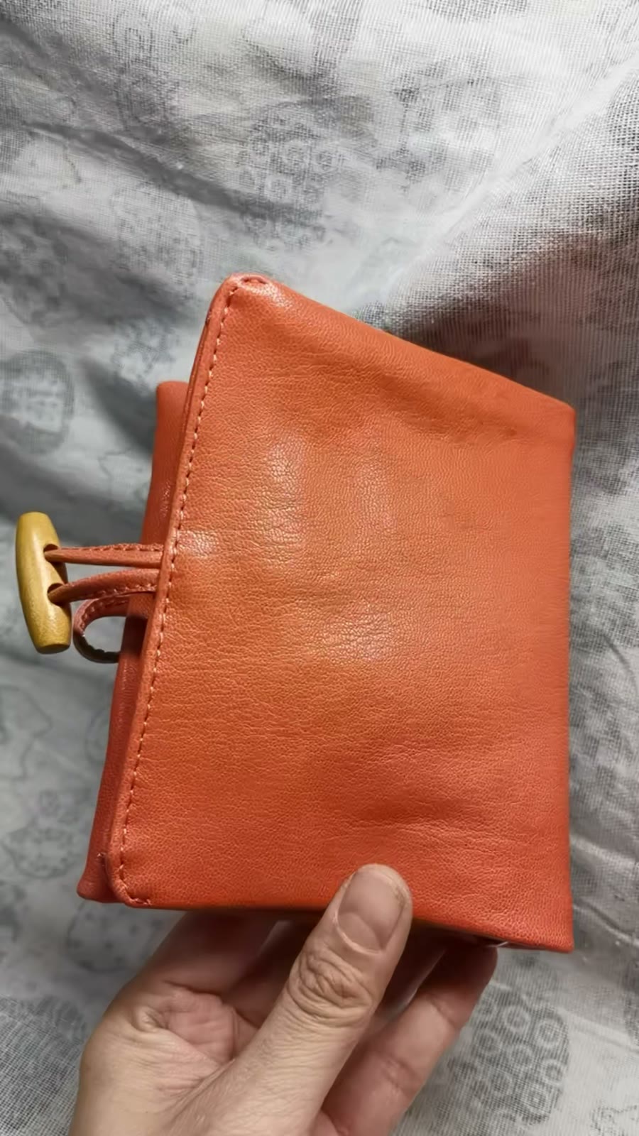 A7 planner cover van geitenleer grapefruit rood