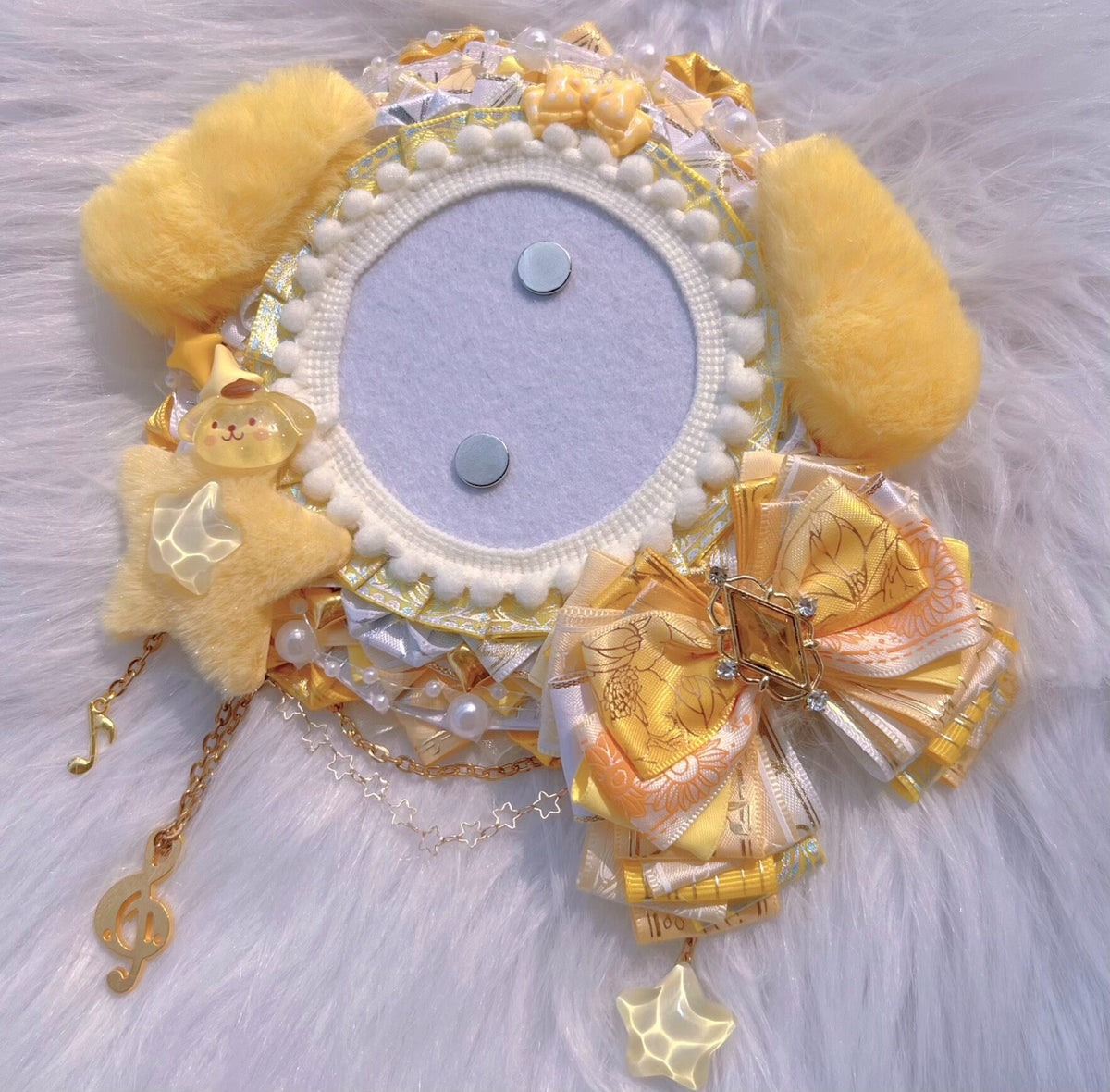 Love and Deepspace Sanrio Pompompurin Badge Holder
