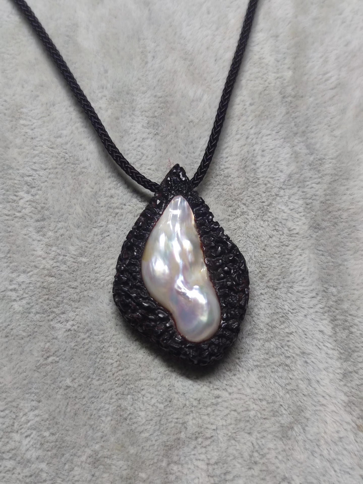 Red Sandalwood Baroque Pearl Pendant
