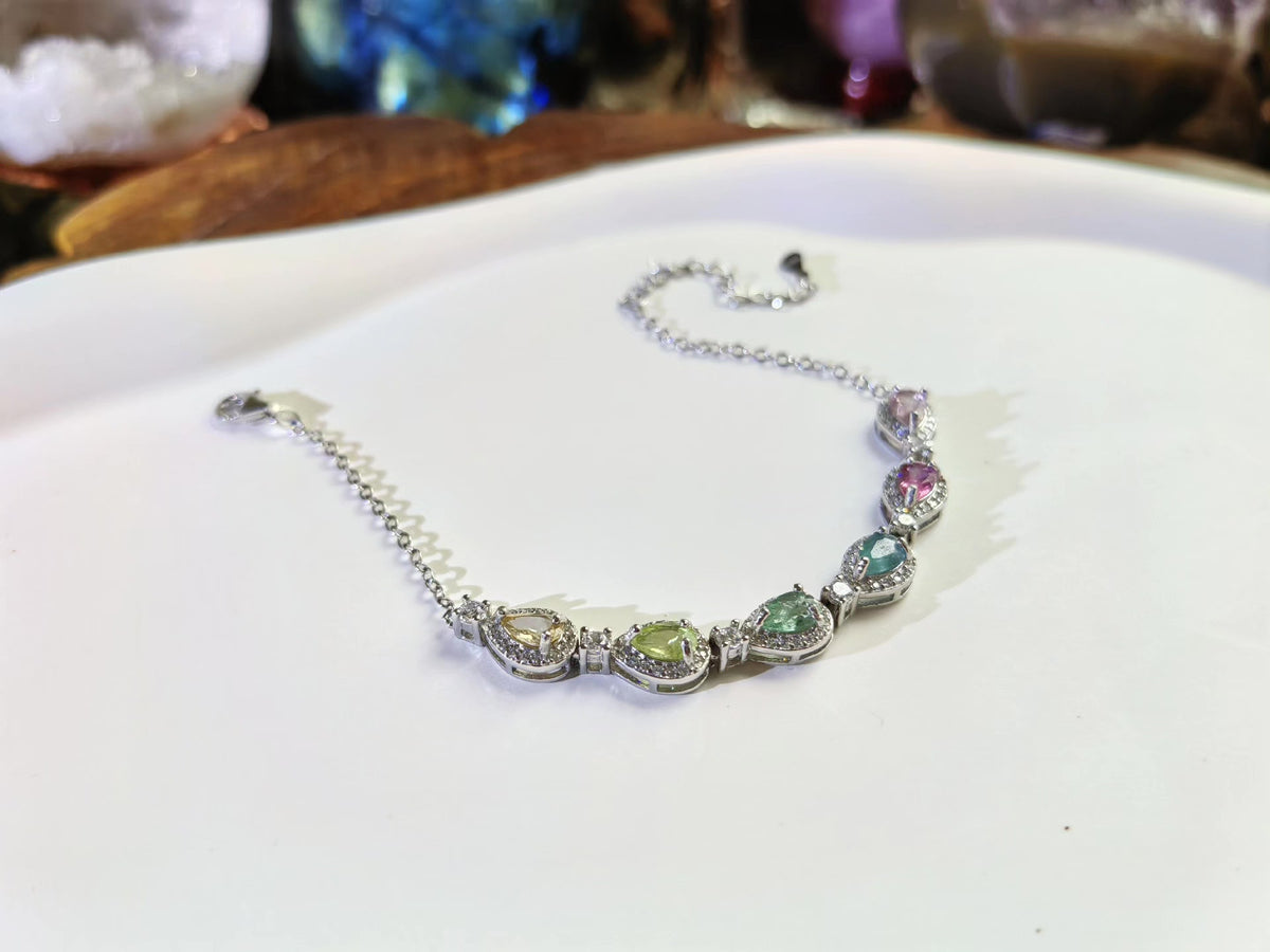 Braccialetto in argento con toursmaline a taglio a pera