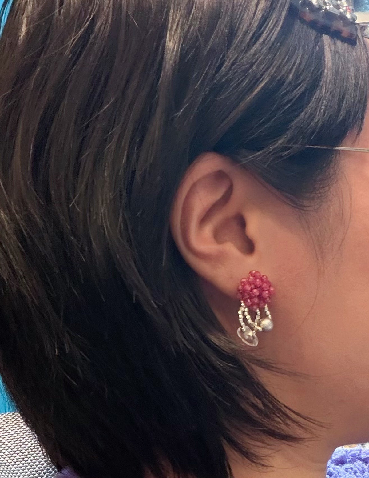 Pendientes de cristal rosa y perla hechos a mano