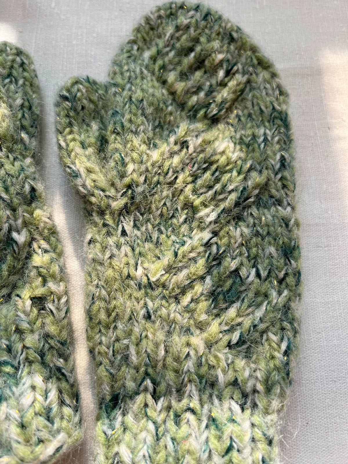 Mitants tricotés à la main en laine pure unis