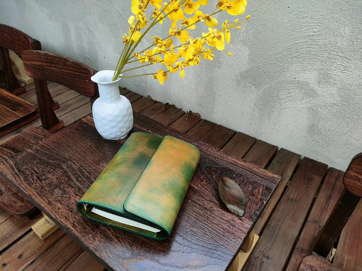 Vegetable Tanned Leather Tri Fold Refillable Sketchbook
