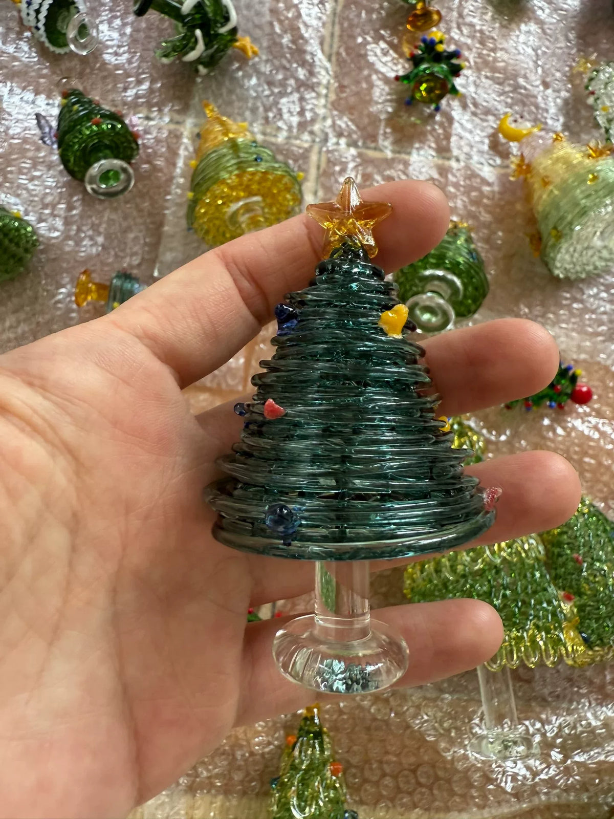 Figurine de sapin de Noël en verre soufflé à la main