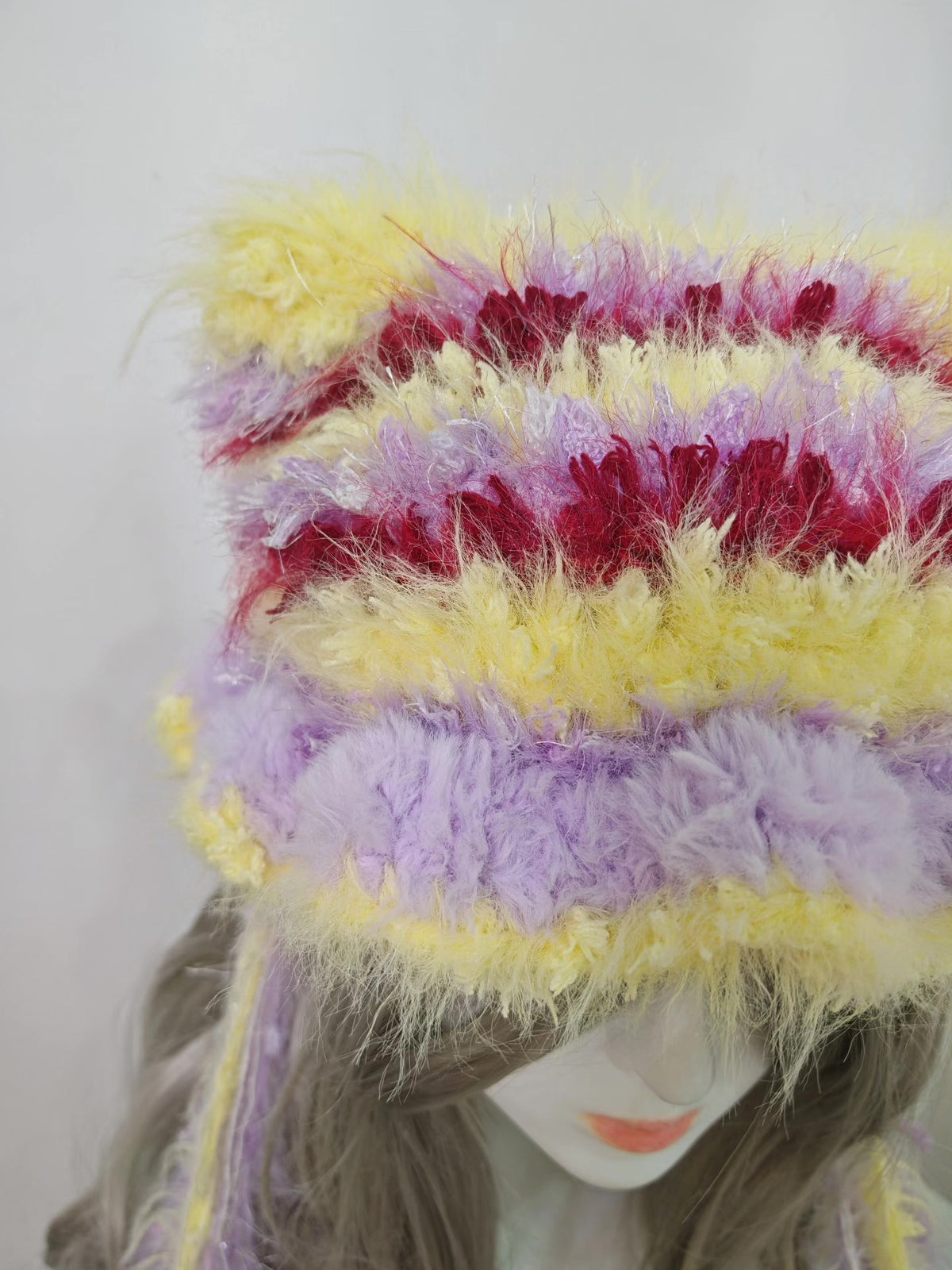 Fluffy Striped Feather Fan Hat