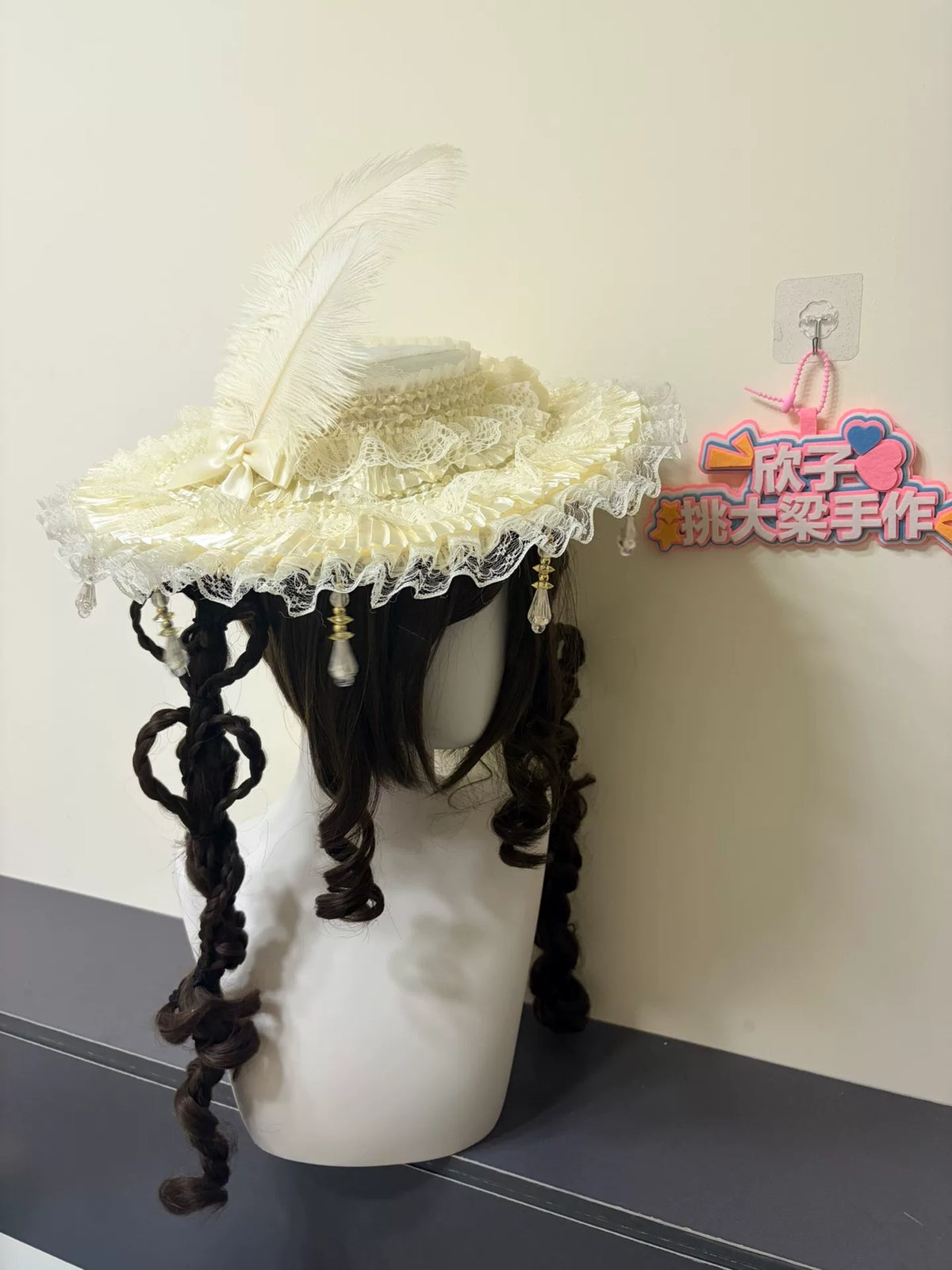 Gothic Lolita platt hatt med strutsfjäder