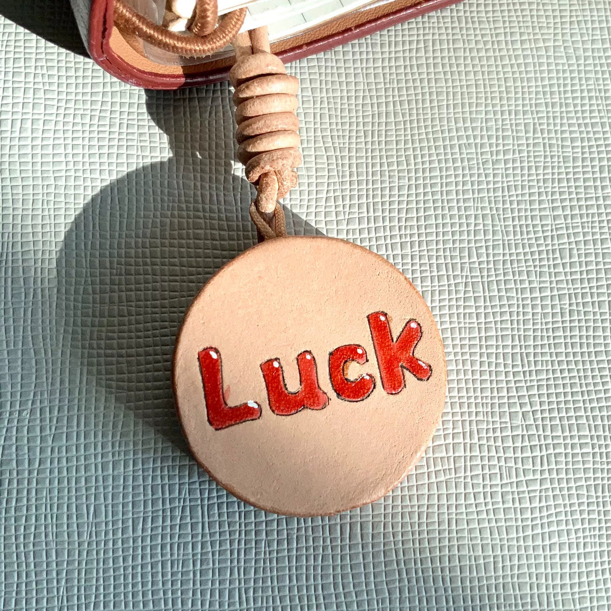 Set di charm in pelle artigianale anime