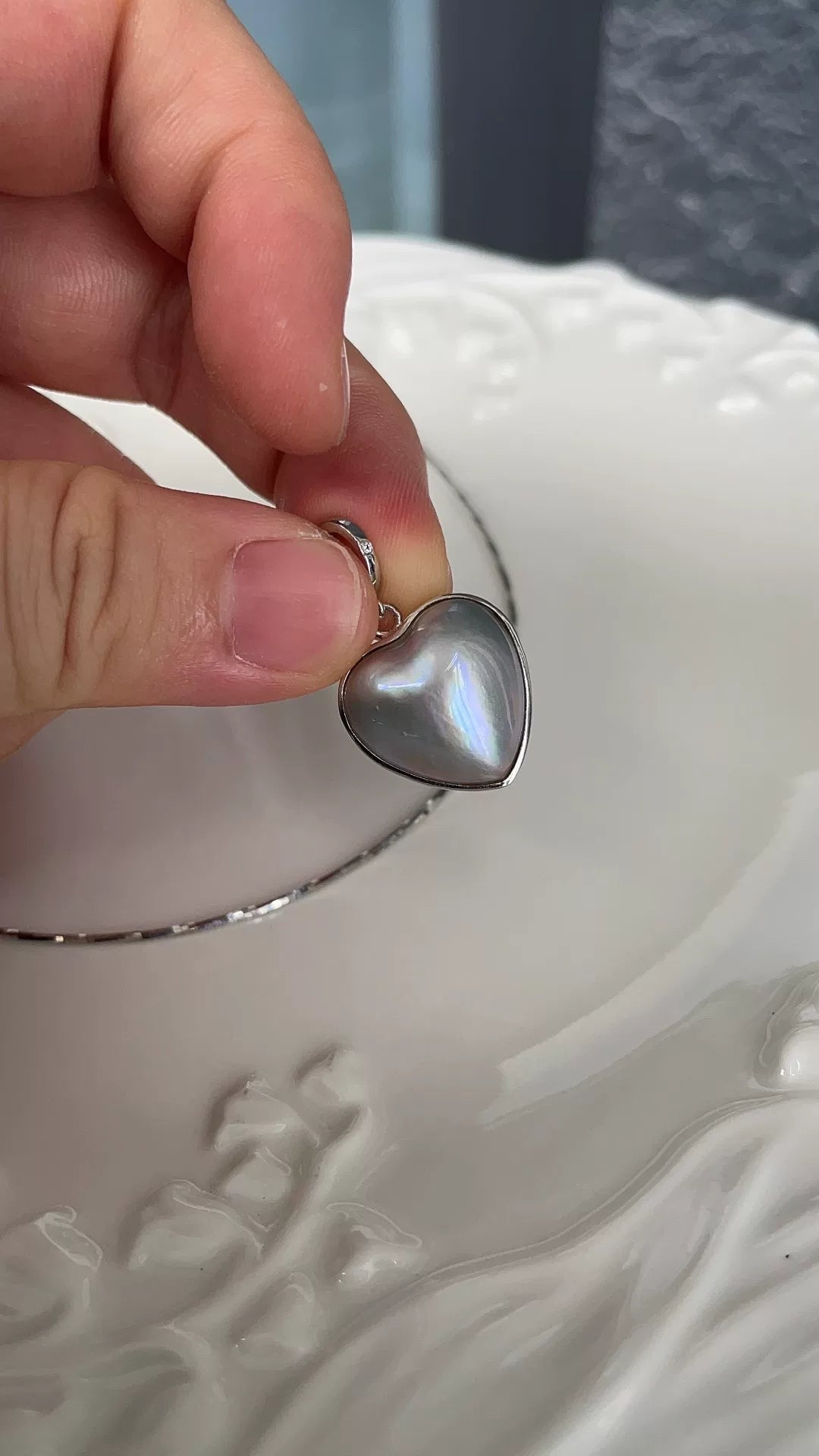 Pendente de Coração com Pérola de Água Salgada Cinzento-Azul