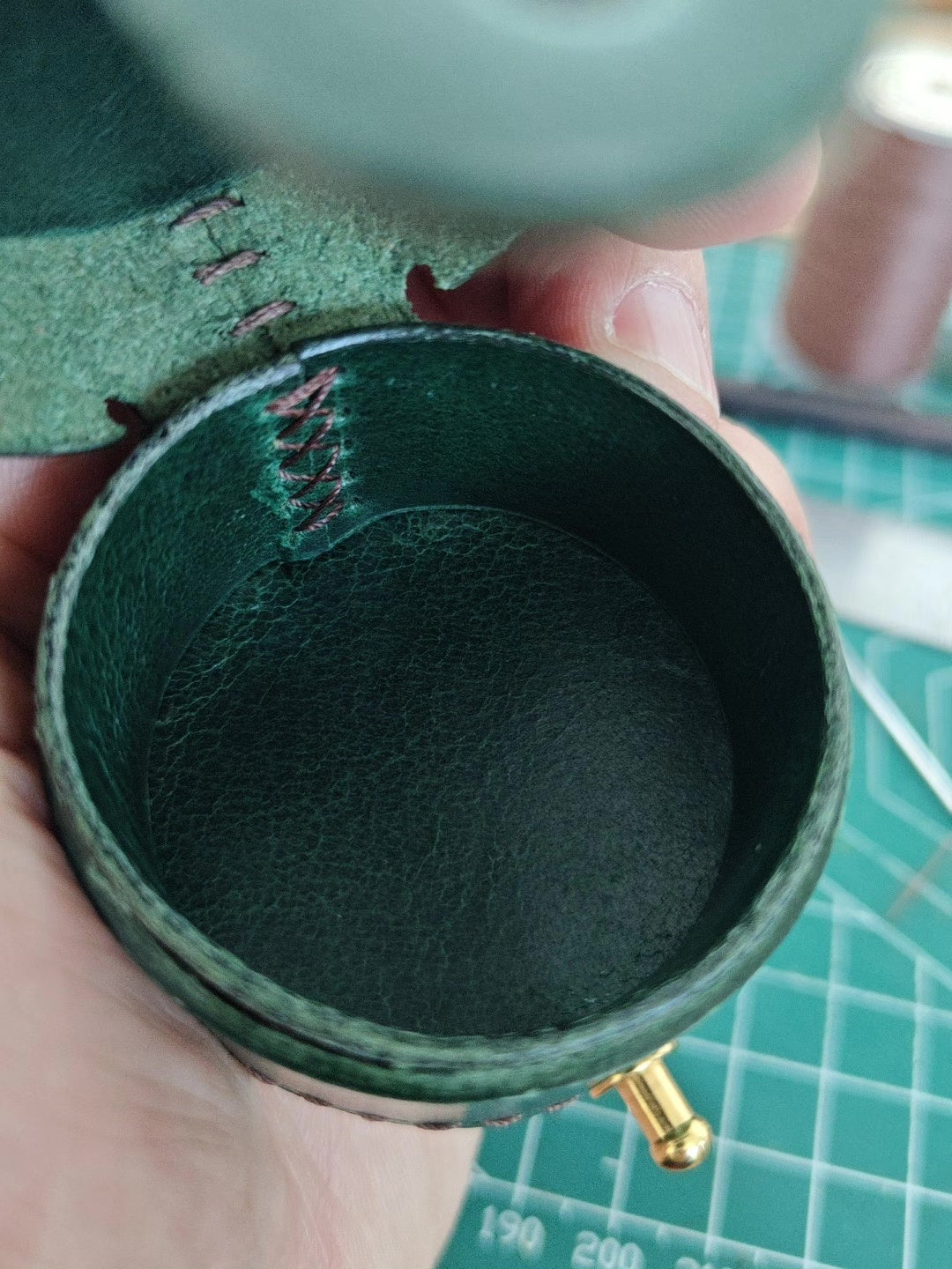 Vegetable Tanned Leather Thumb Ring Case