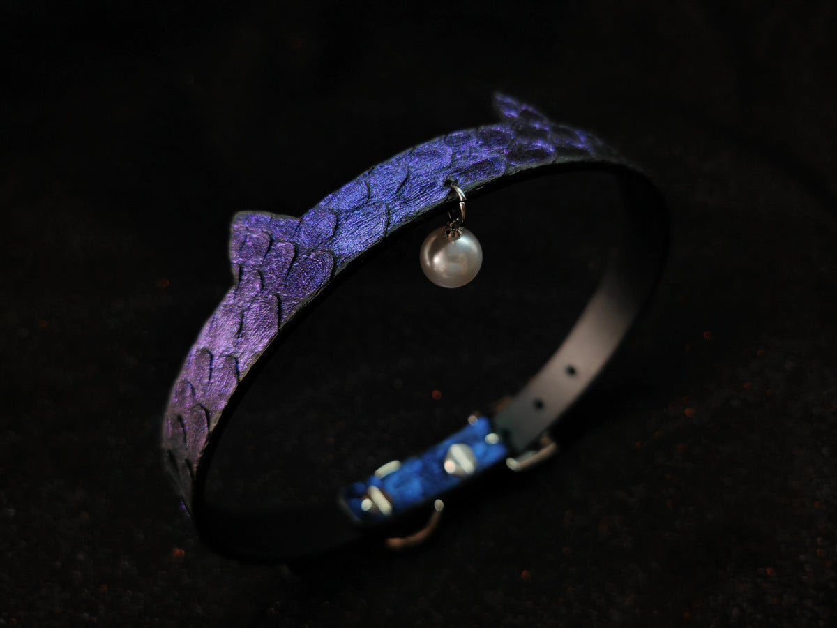 Blue Purple Snakeskin Cat Ear Pendant Collar