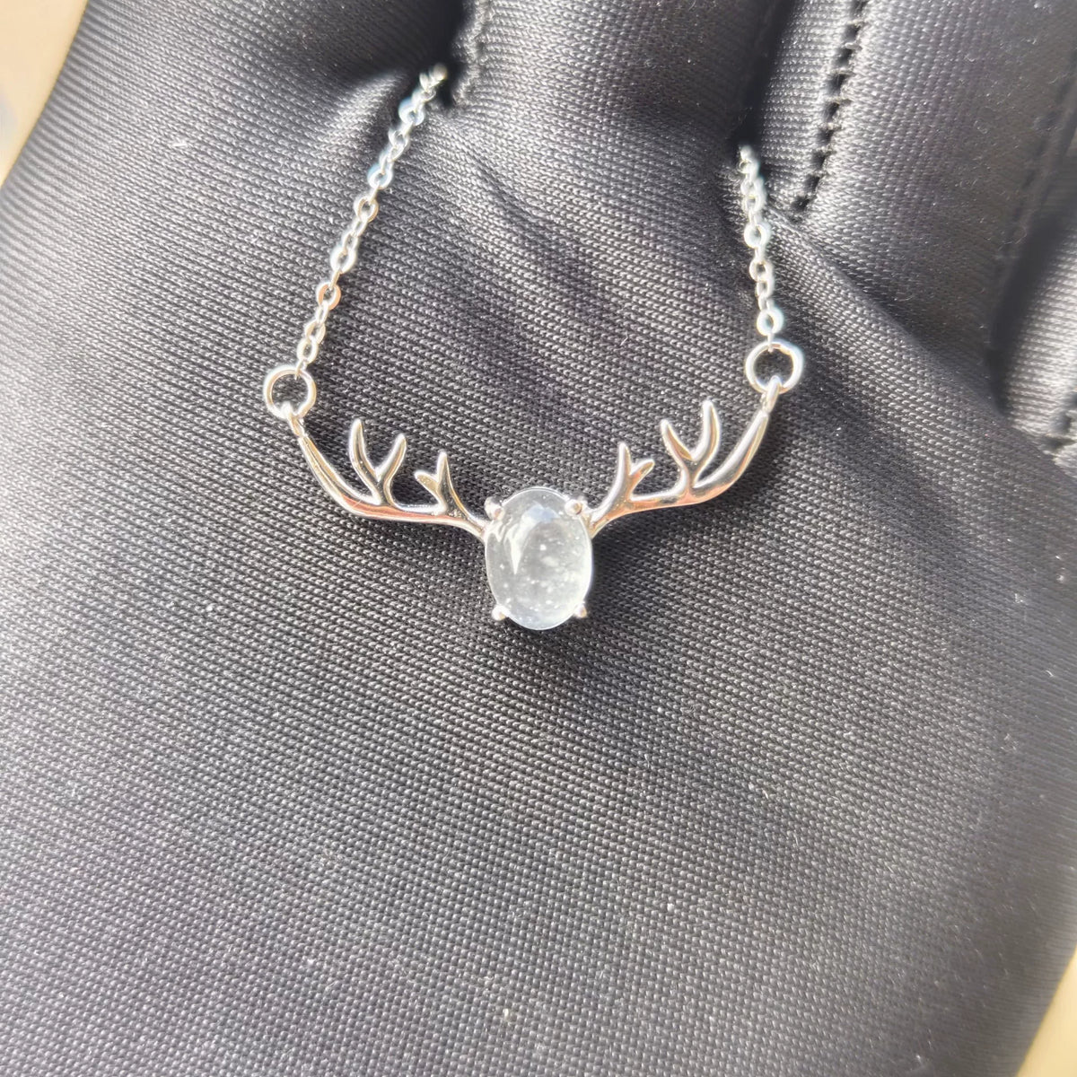 Water Foam Jade Deer Antler Necklace