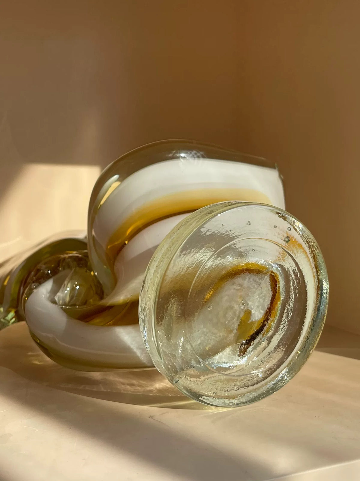 Cendrier en verre Poisson et Coquillage Ambre et Blanc