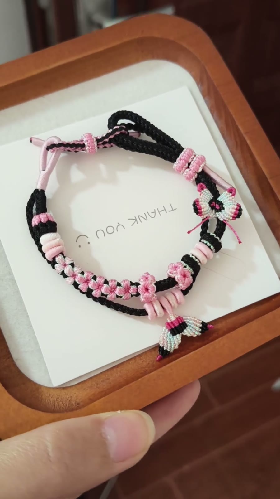 Bracelet en cordon tressé à la main dégradé noir et rose