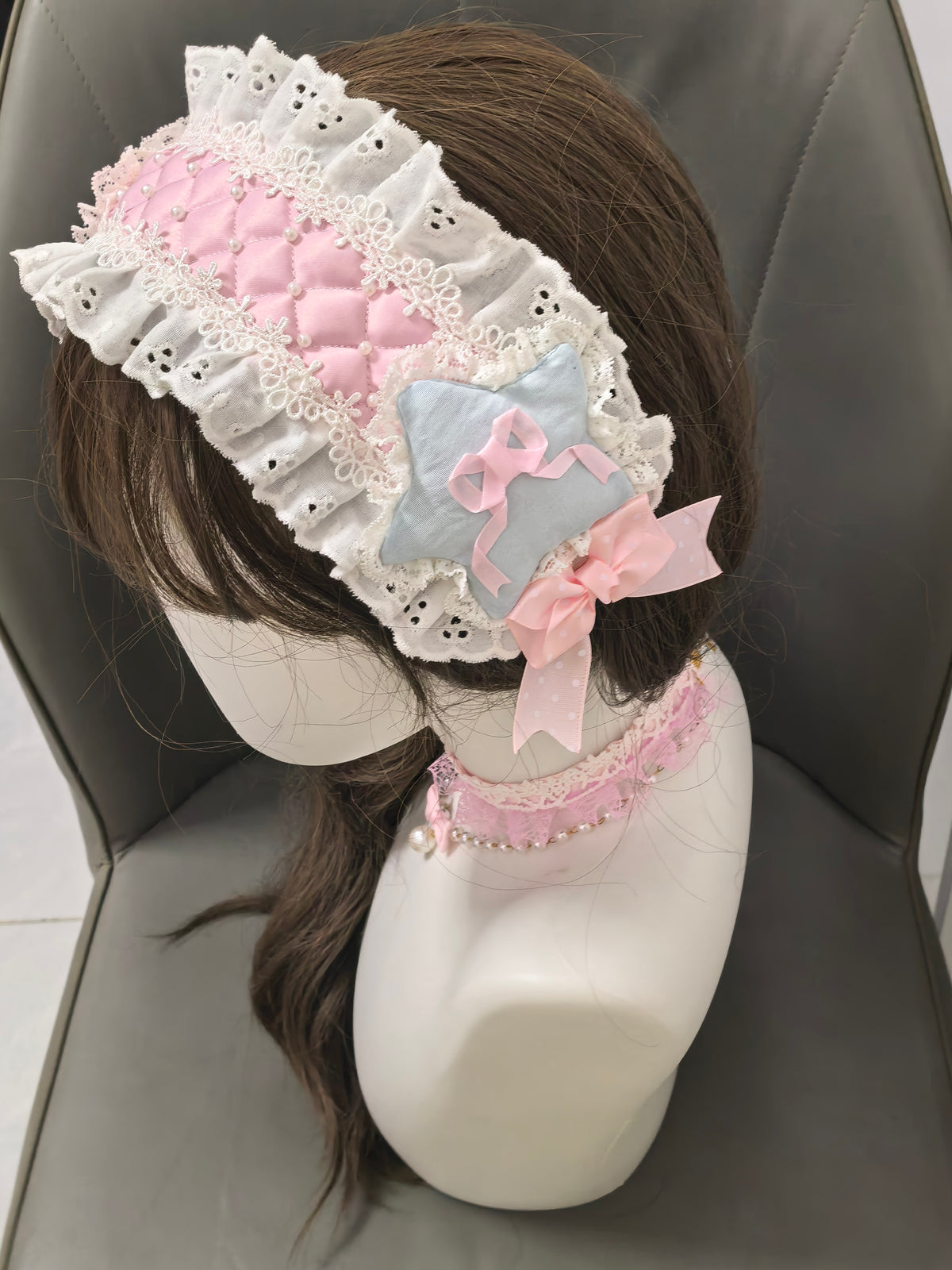 Serre-tête Lolita pastel matelassé perles et étoiles