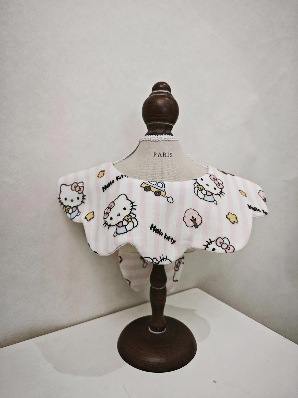 Hello Kitty Rabbit Ear Cotton Gauze Bib