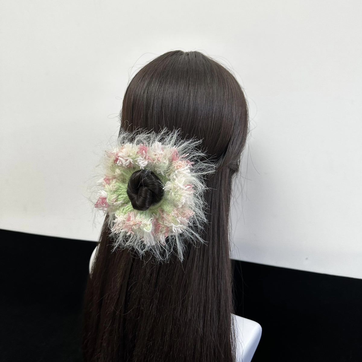 ハンドメイド かぎ針編み パステル アイラッシュヤーン ヘアシュシュ