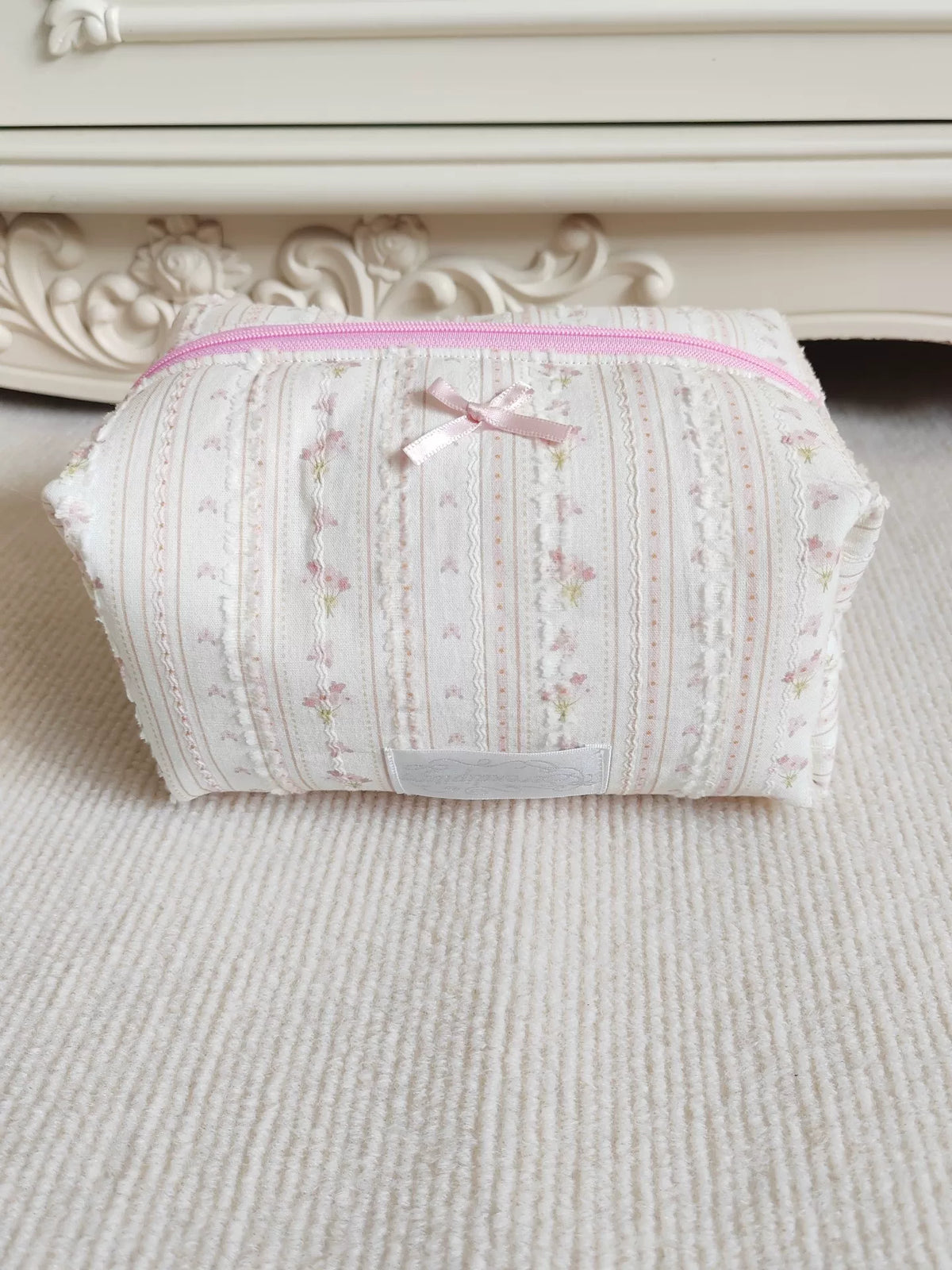 Handmade Floral Zipper Pouch Cosmetics Bag