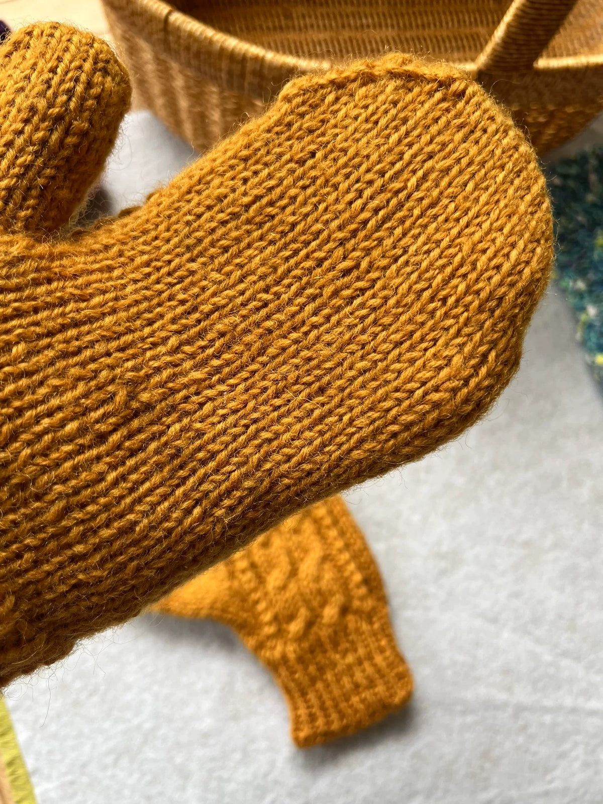 Mitaines sans doigts en laine pure tricotées à la main