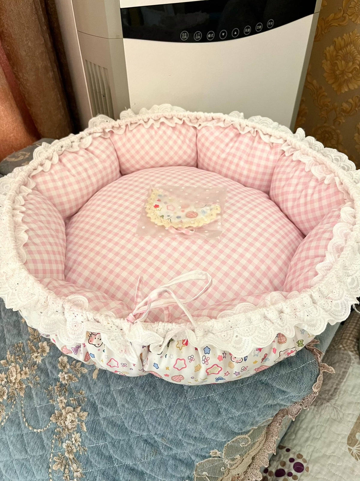 Reversible Round Cat Bed Plush Gingham