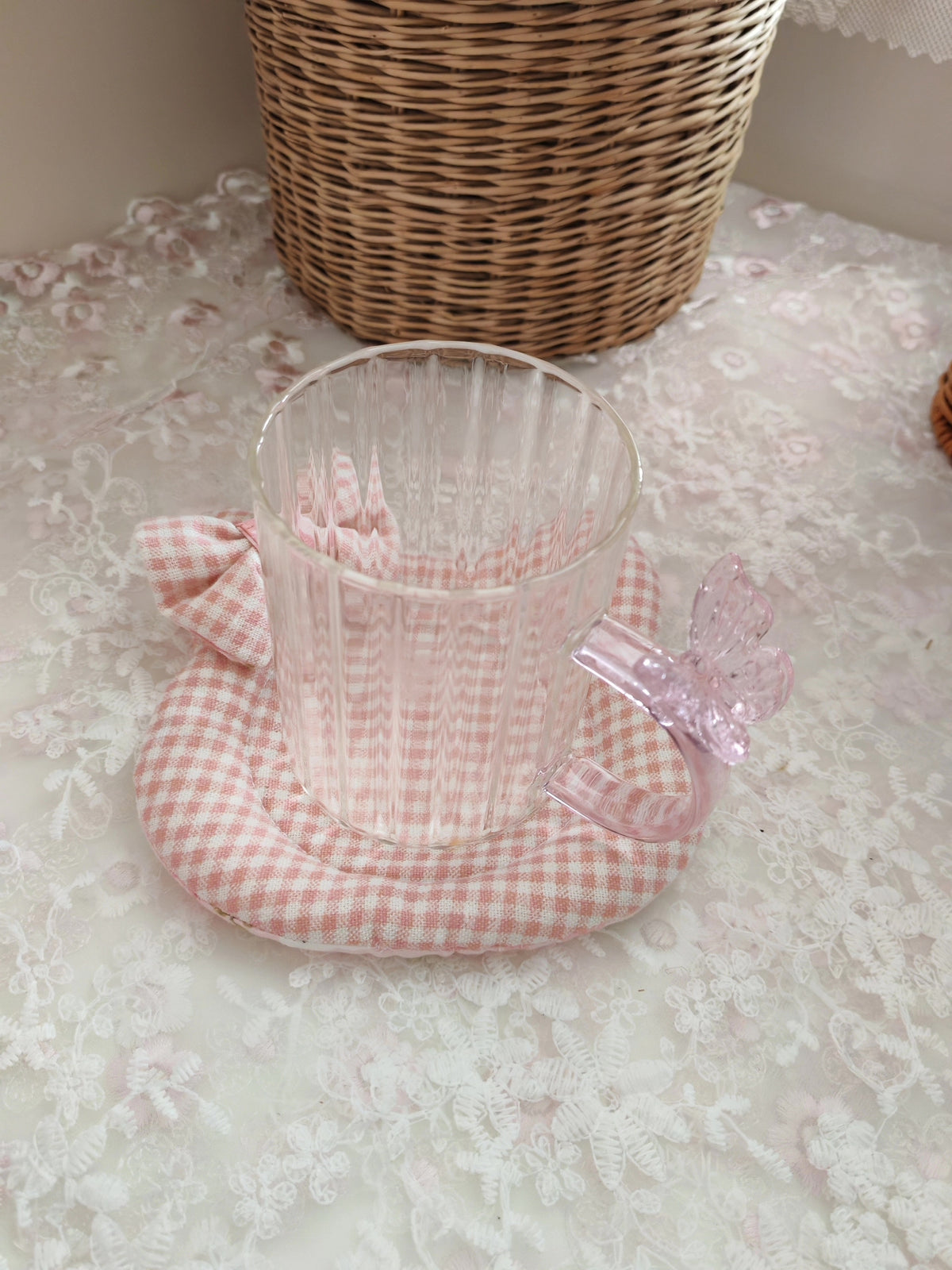 Conjunto de cesta y posavasos de algodón a cuadros rosa