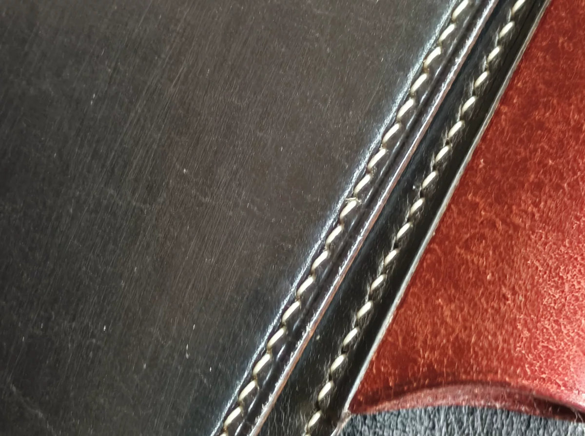 Funda para libreta A5 en cuero Bridle negro