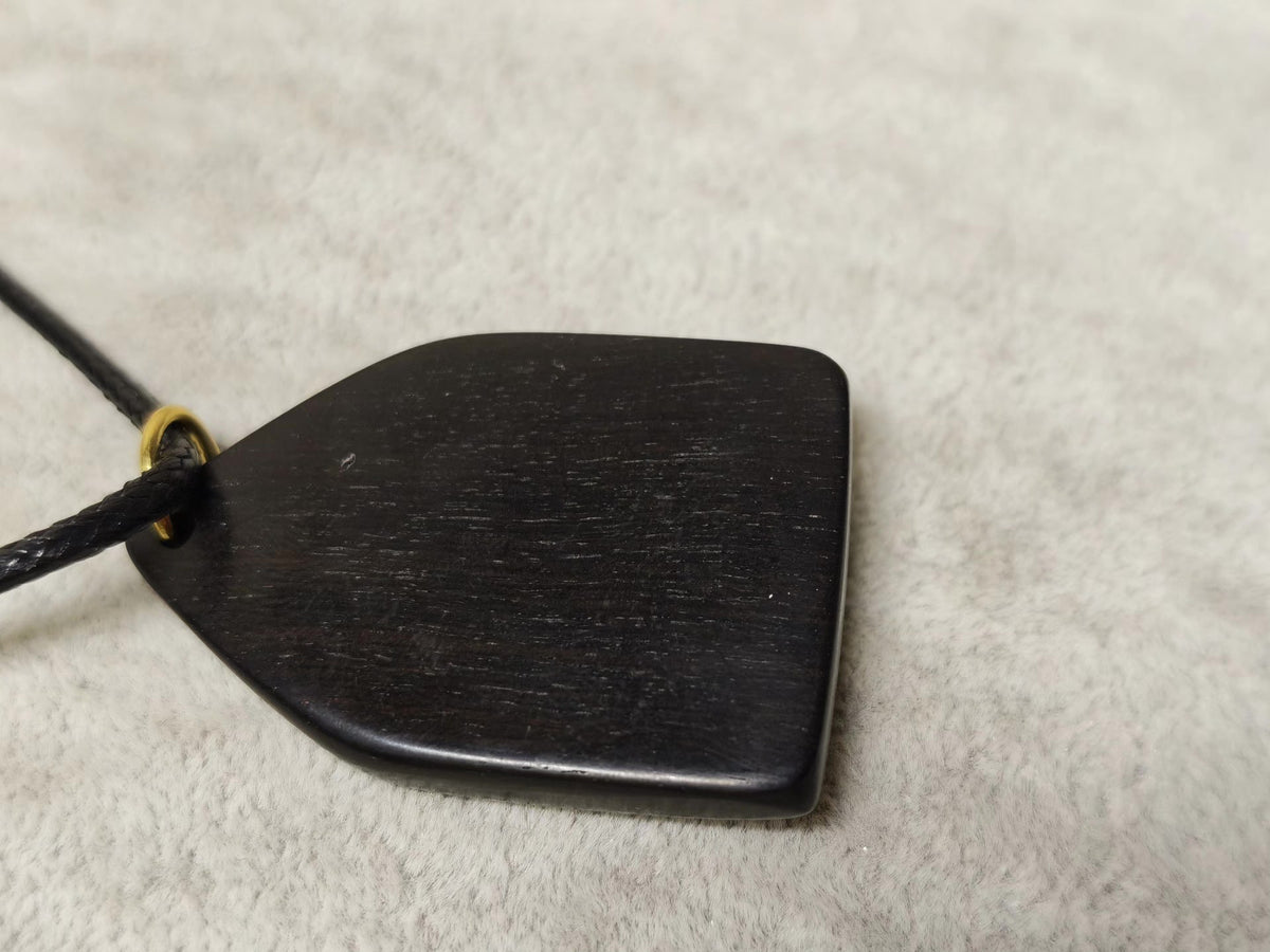 Black Ebony Labradorite Eye Totem Pendant