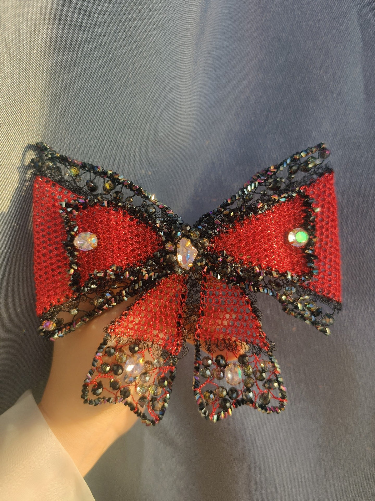 Oversized Crystal Butterfly Bow Parallel Hair Clip