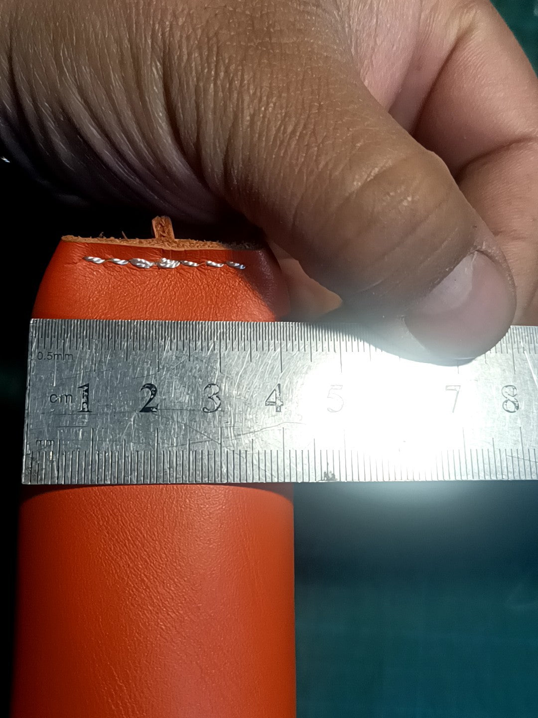 Bolsa de Couro de Flor Laranja e Verde com Fecho de Mola