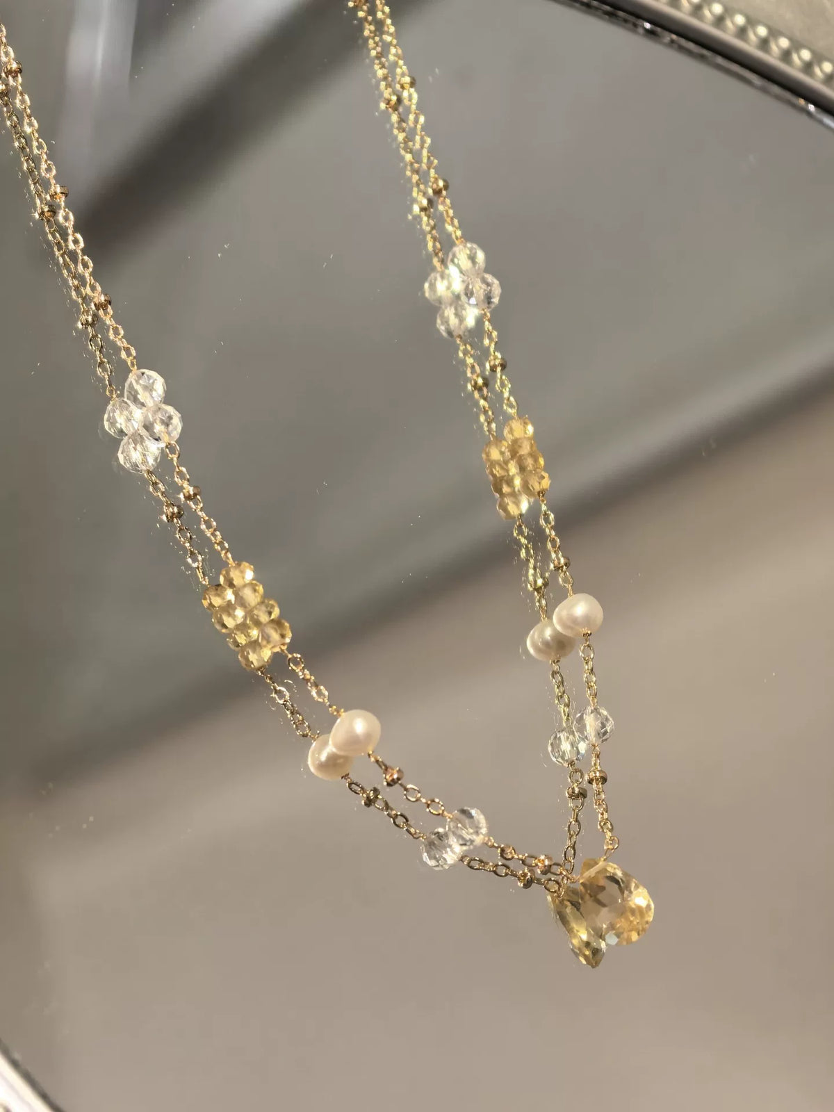 Collier de perles à double rang plaqué or 14k