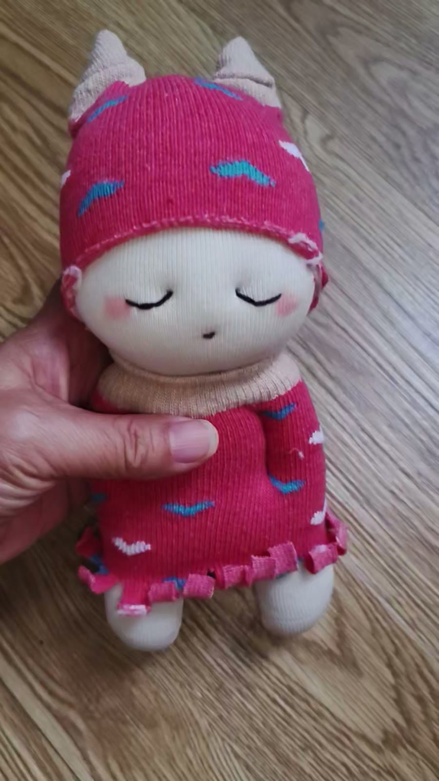 Poupée chaussette tricotée rose 20 cm
