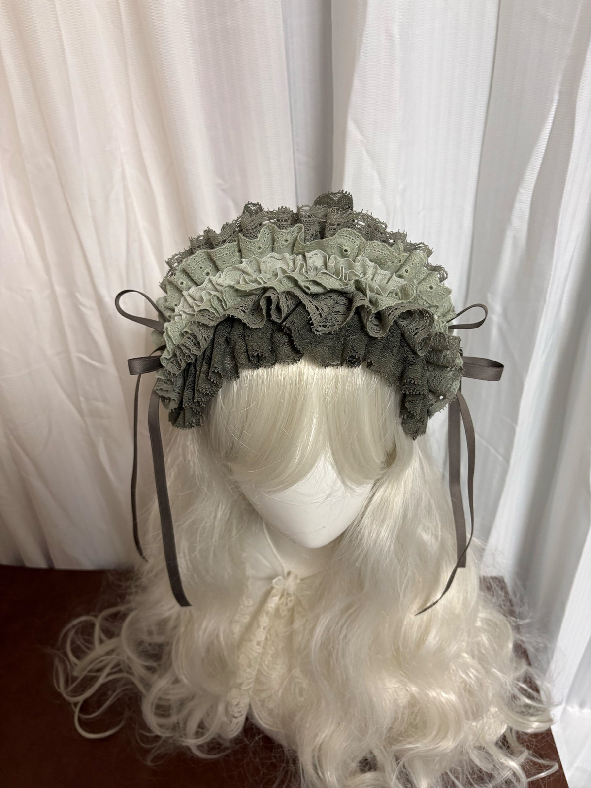 Faixa de Cabeça Lolita com Folhos de Renda Verde em Degradê