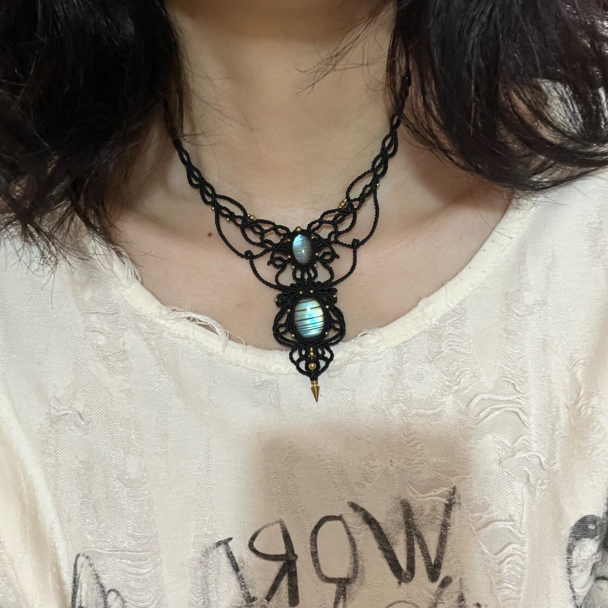 Macrame Necklace with Labradorite Pendant