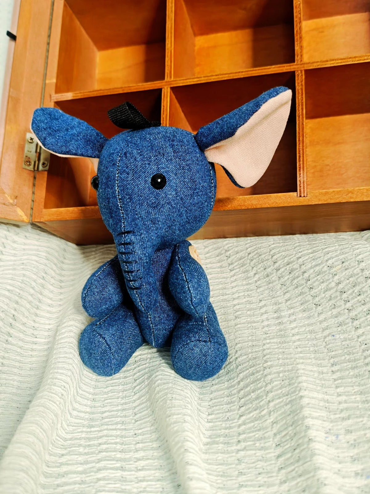 ハンドメイド デニム象のぬいぐるみペンダント