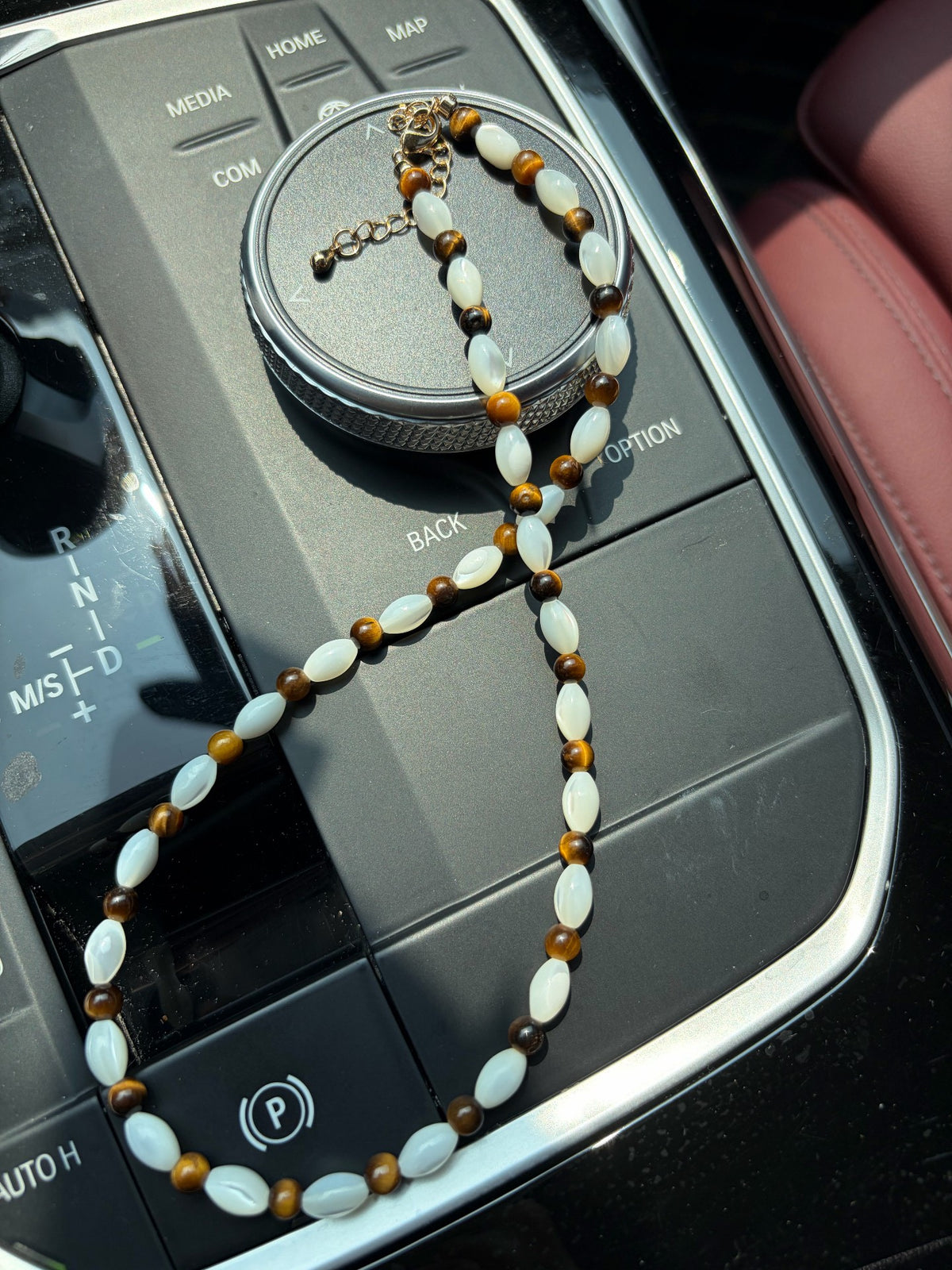 Beaded Necklace Tiger Eye Shell