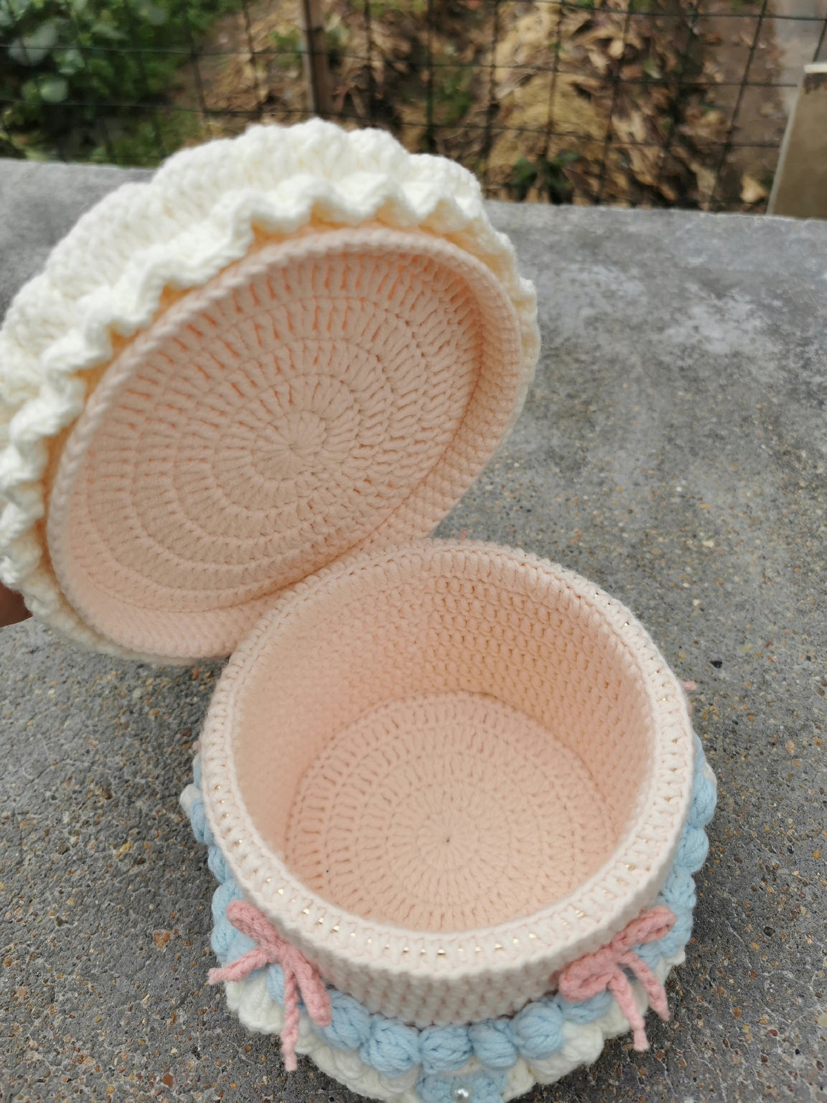 Crochet Cake Storage Box with Bow