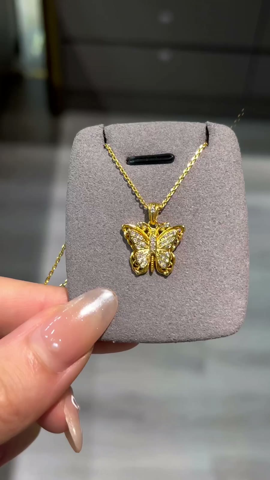 Collana farfalla traforata in argento S925 placcato oro