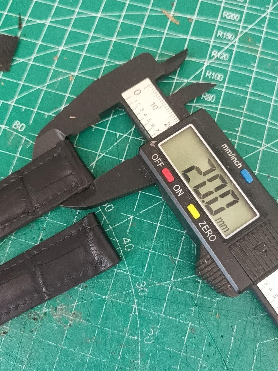Genuine Crocodile Leather Watch Strap 22mm Black