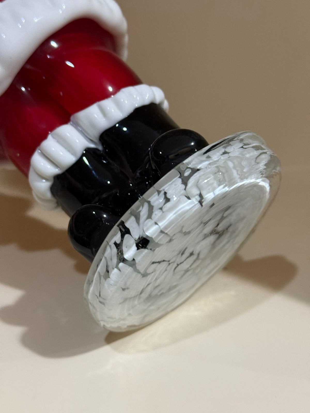 Rood Glazen Kerstachtman Figuur