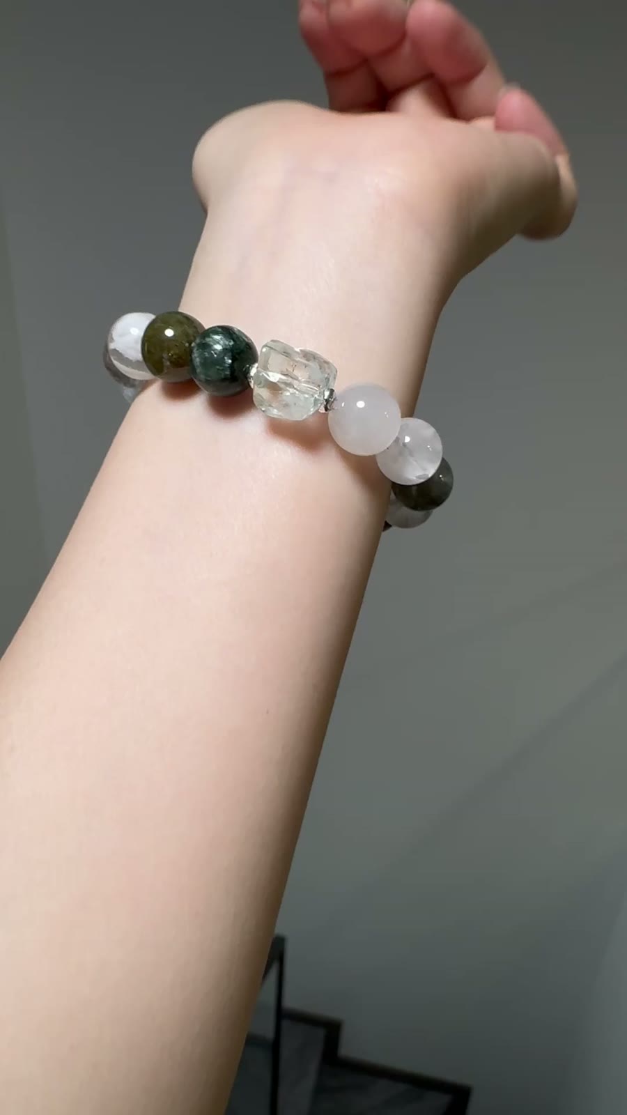 Pulseira de Contas de Cristal Fantasma Verde Pedra Lua e Dragão
