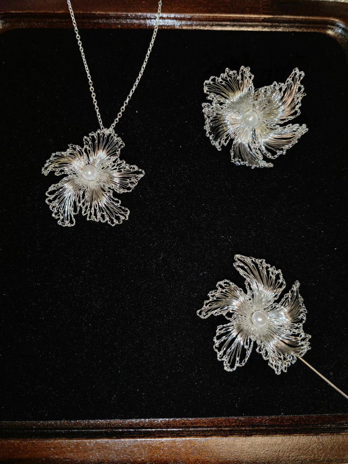 Handcrafted Wire Flower Jewelry Set