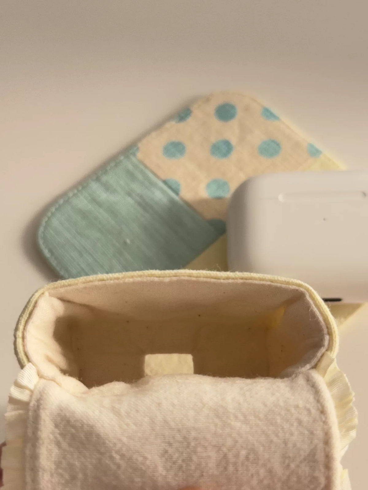 Hörprosskal med kanin och volang