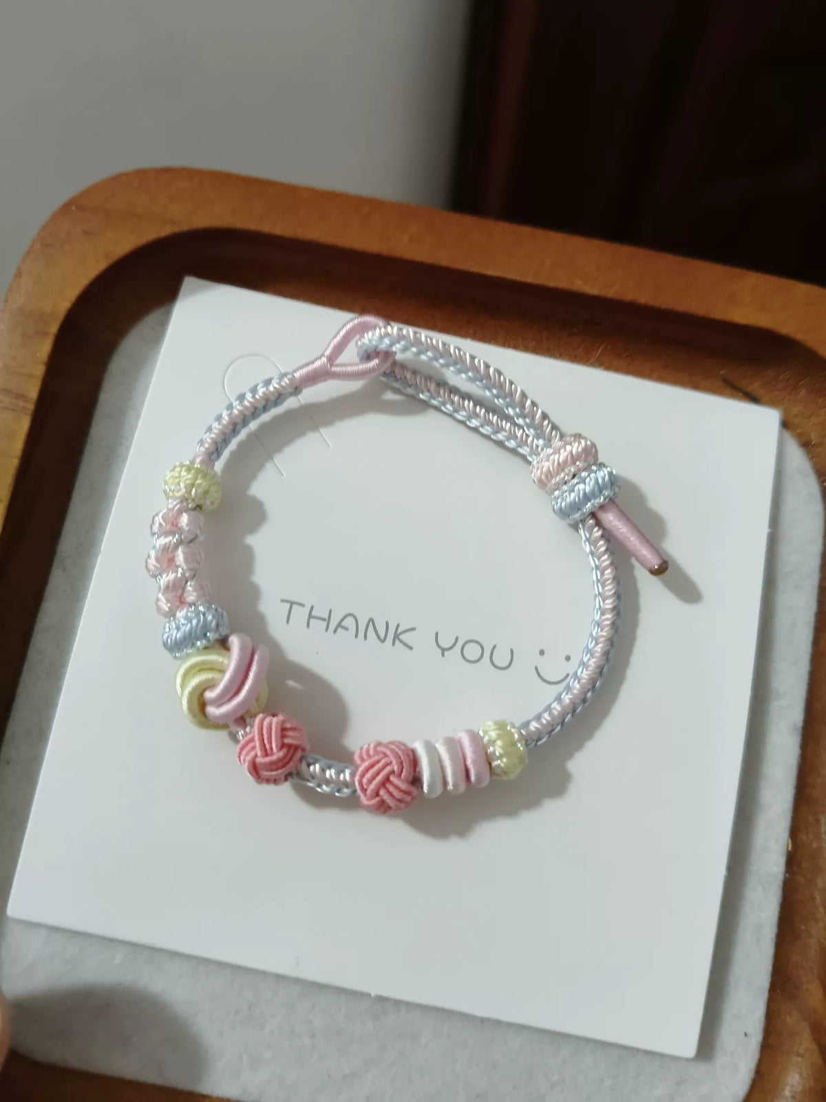Pulsera de Cordón en Degradado Rosa y Azul Tejida a Mano