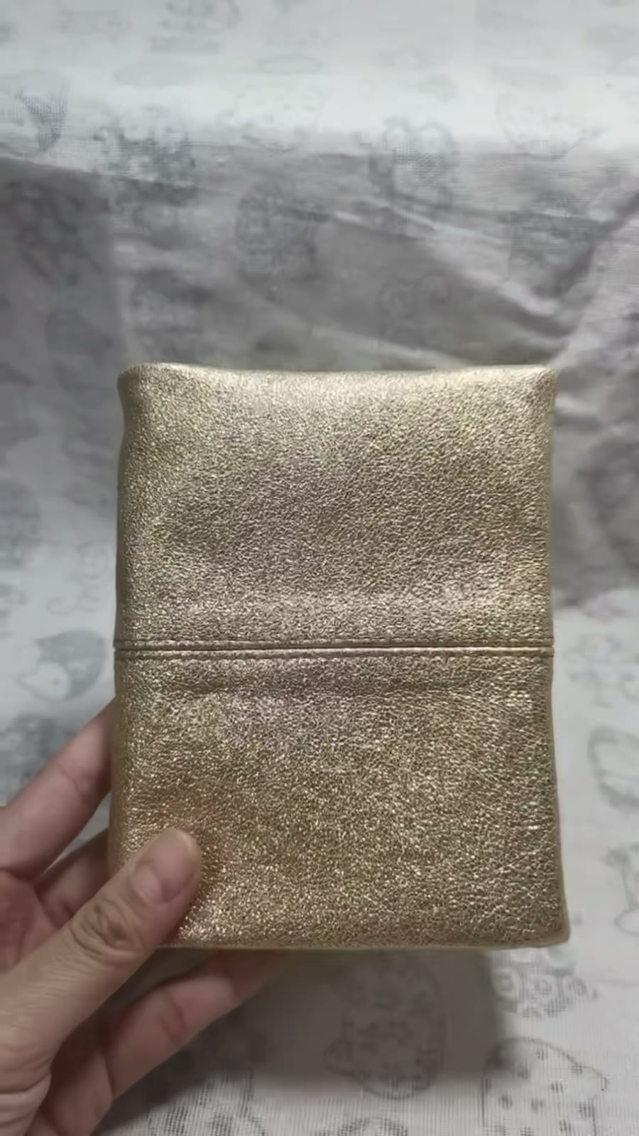 Funda para Agenda A7 en Piel de Cordero Dorado Metálico con Seis Anillos