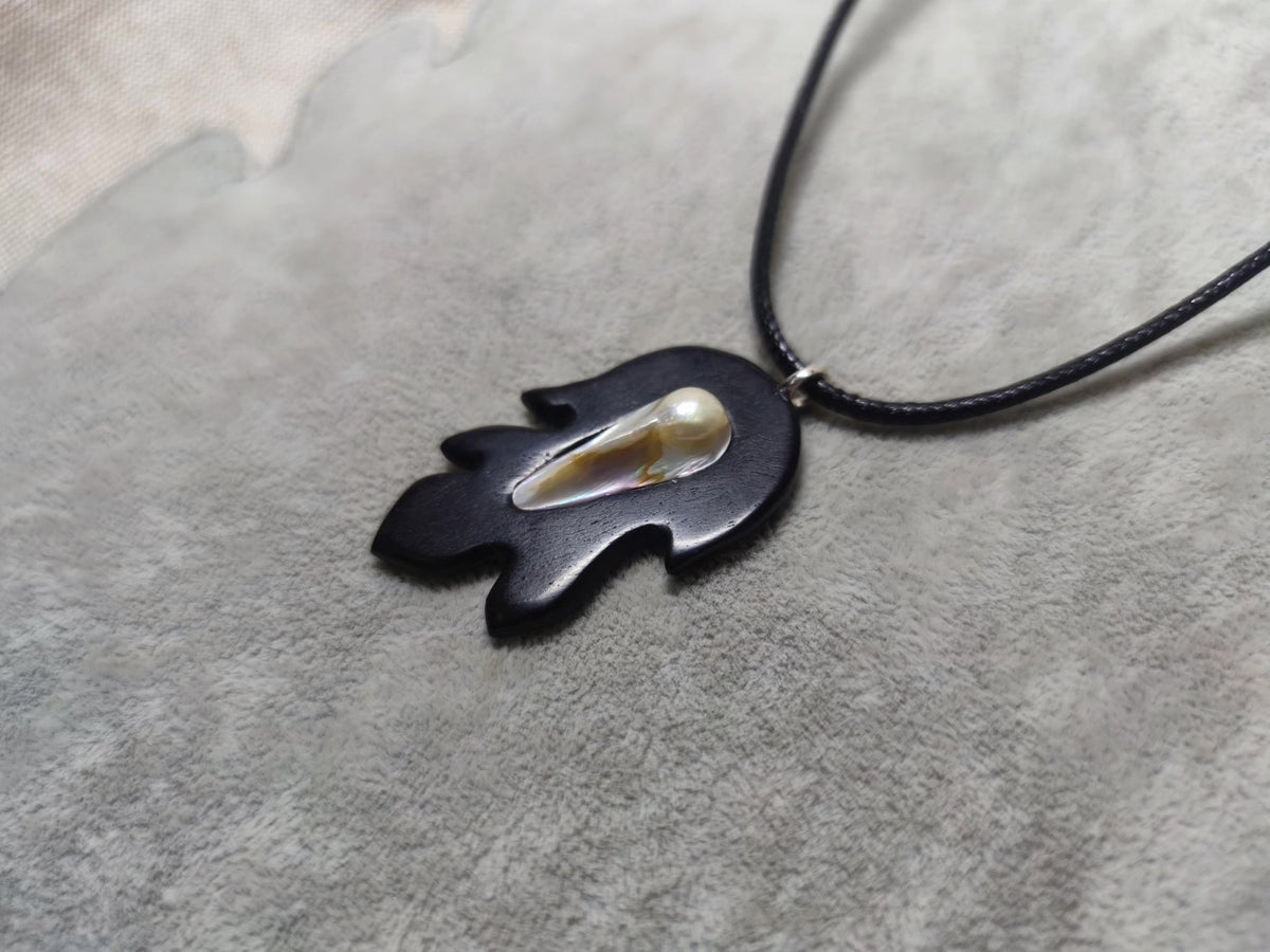 Ebony Wood Baroque Pearl Leaf Pendant