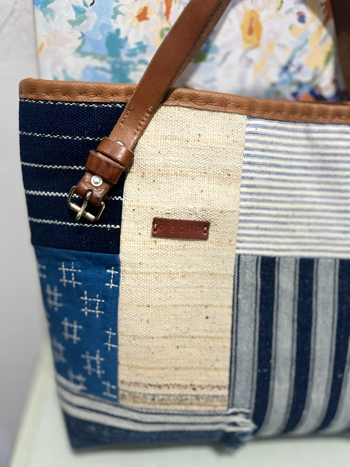 Handgefertigte Patchwork-Tasentasche blau-weiß gestreift