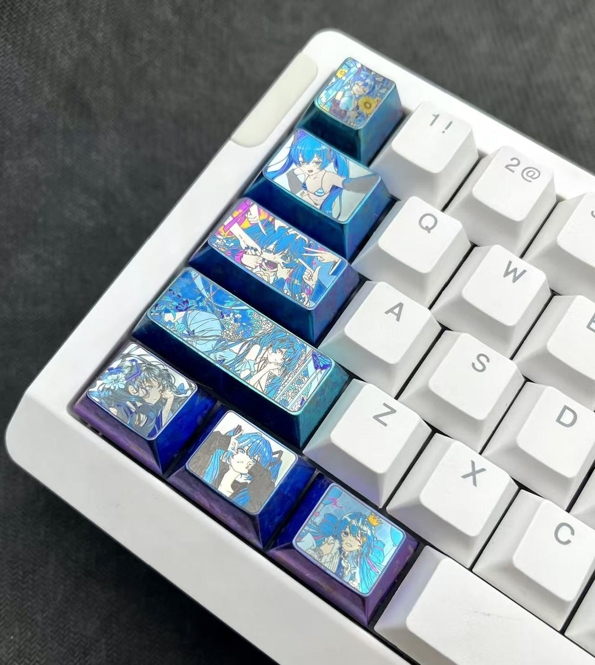 Hatsune Miku Titanium Alloy Keycap Set